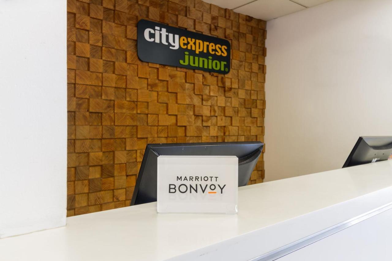 City Express Junior By Marriott Tuxtla Gutierrez Poliforum Εξωτερικό φωτογραφία