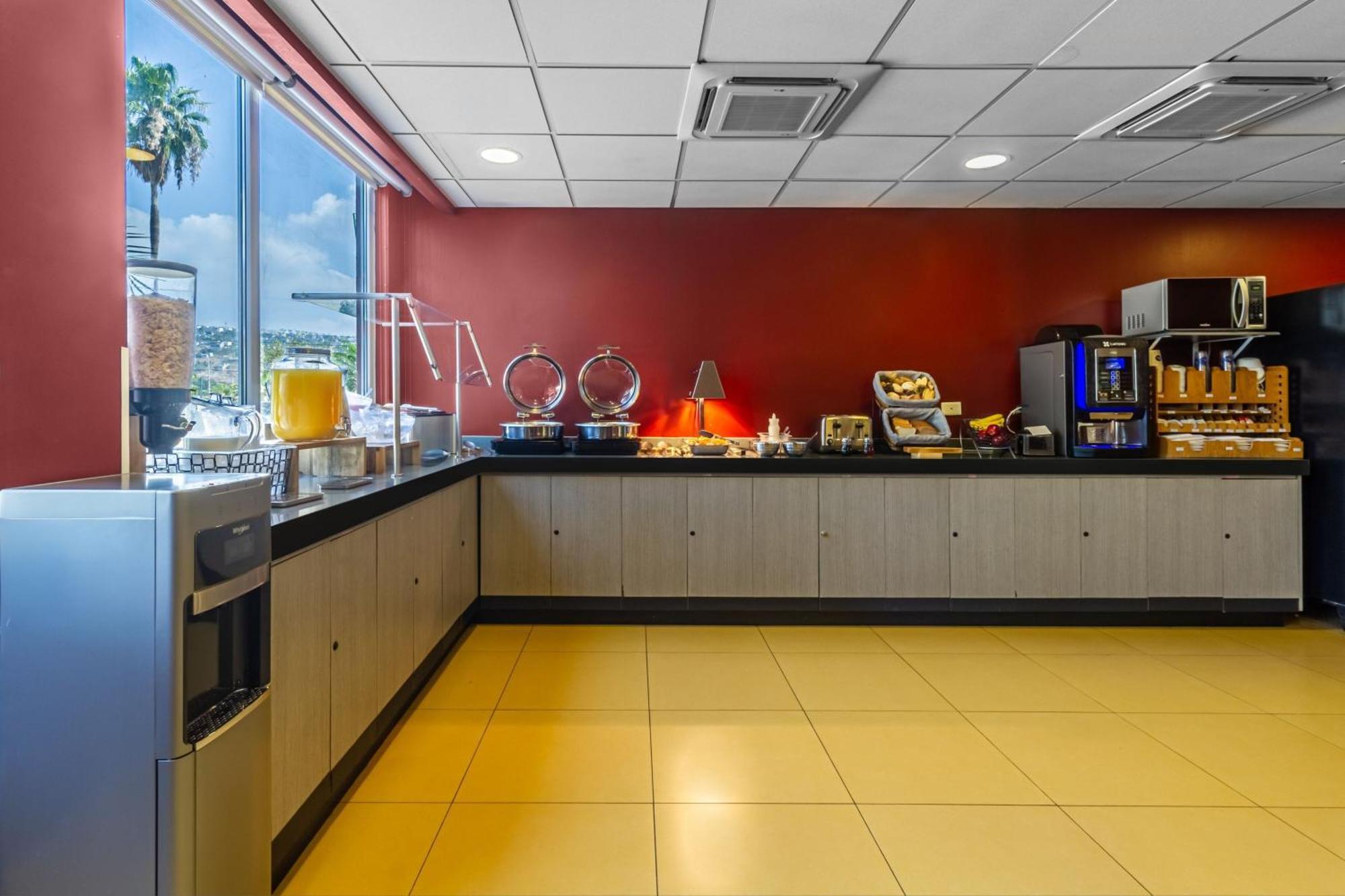 City Express Junior By Marriott Tuxtla Gutierrez Poliforum Εξωτερικό φωτογραφία